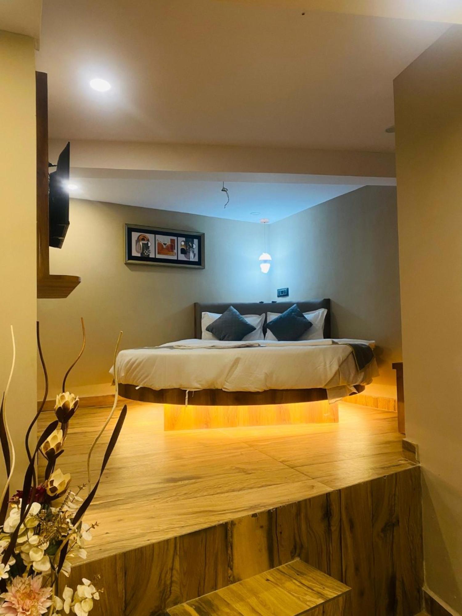 Hotel Zara International Mumbai  Buitenkant foto